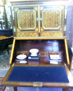 writing desk
